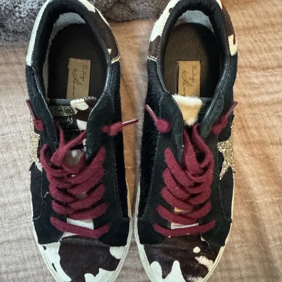 Black and White Sneakers with Glitter Star - Picture 3 of 4